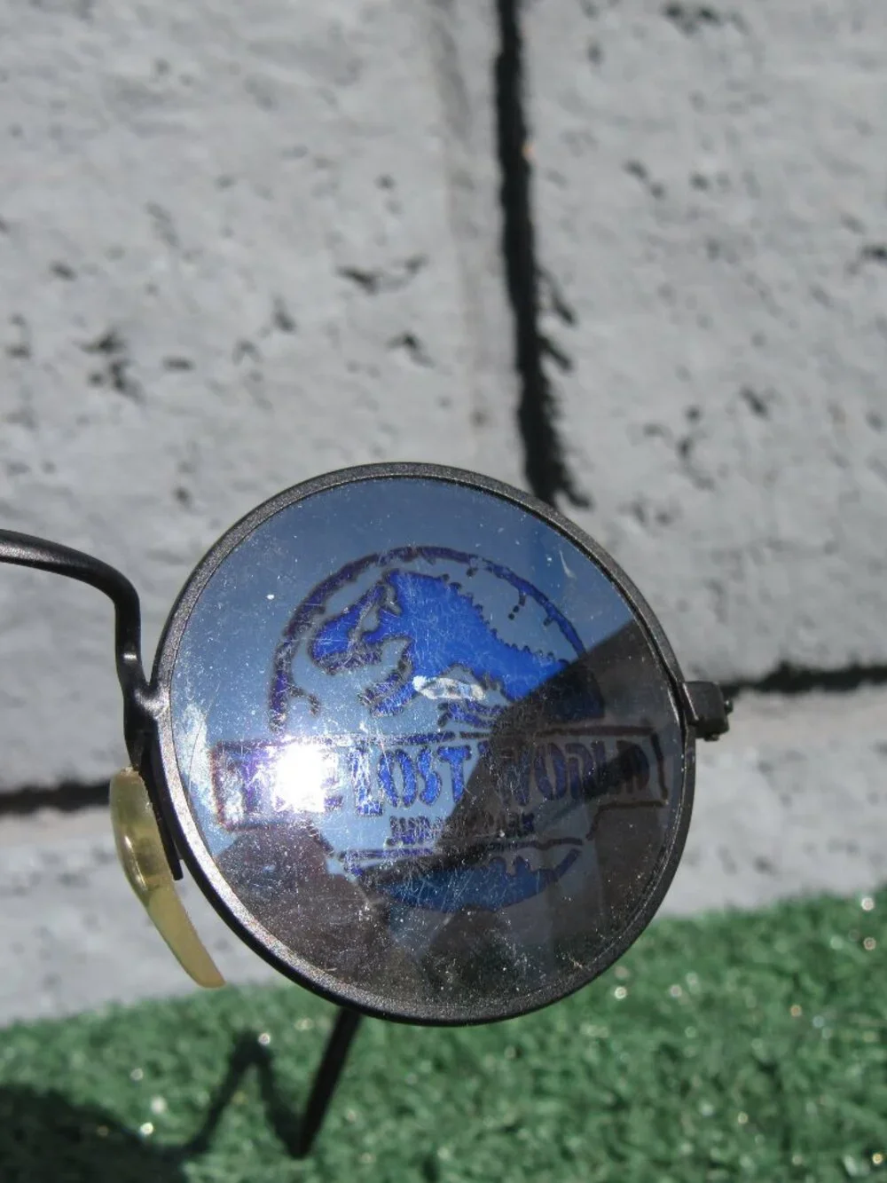 Vintage 1997 Jurassic Park The Lost World Youth Sunglasses Amblin Hologram